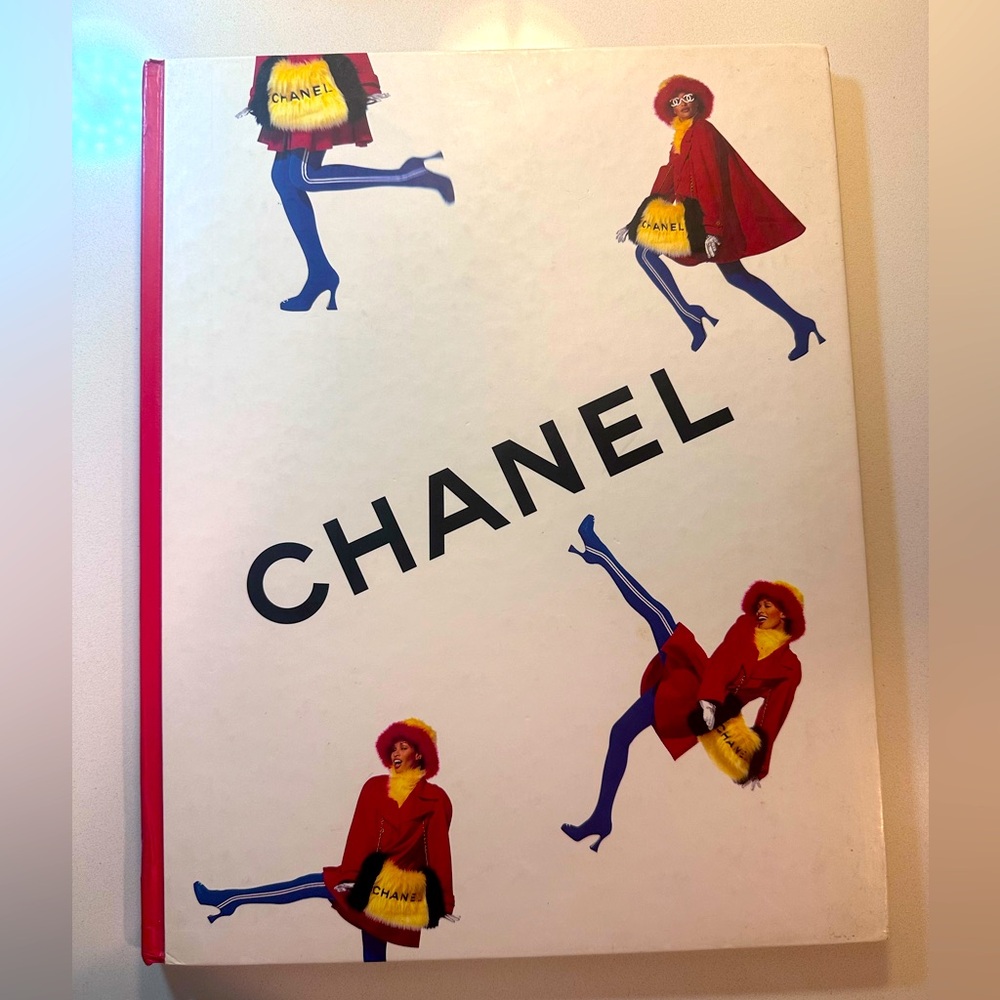 Vintage Chanel catalogue Autumn-Winter 1994-1995